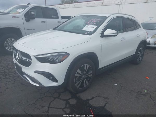 2025 MERCEDES-BENZ GLA 250 — I2