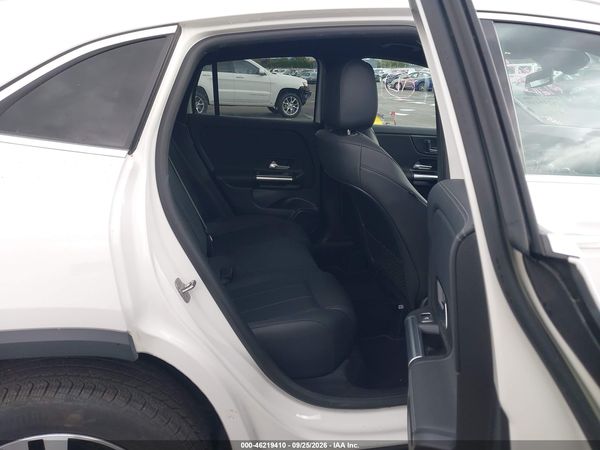 2025 MERCEDES-BENZ GLA 250 4MATIC — I8