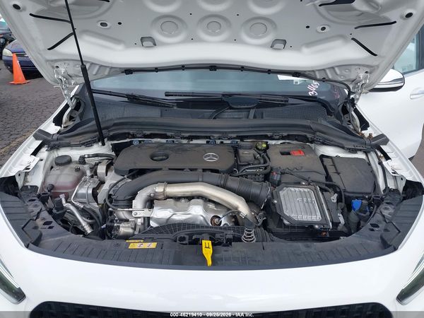2025 MERCEDES-BENZ GLA 250 4MATIC — I10