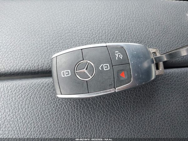 2025 MERCEDES-BENZ GLA 250 4MATIC — I11