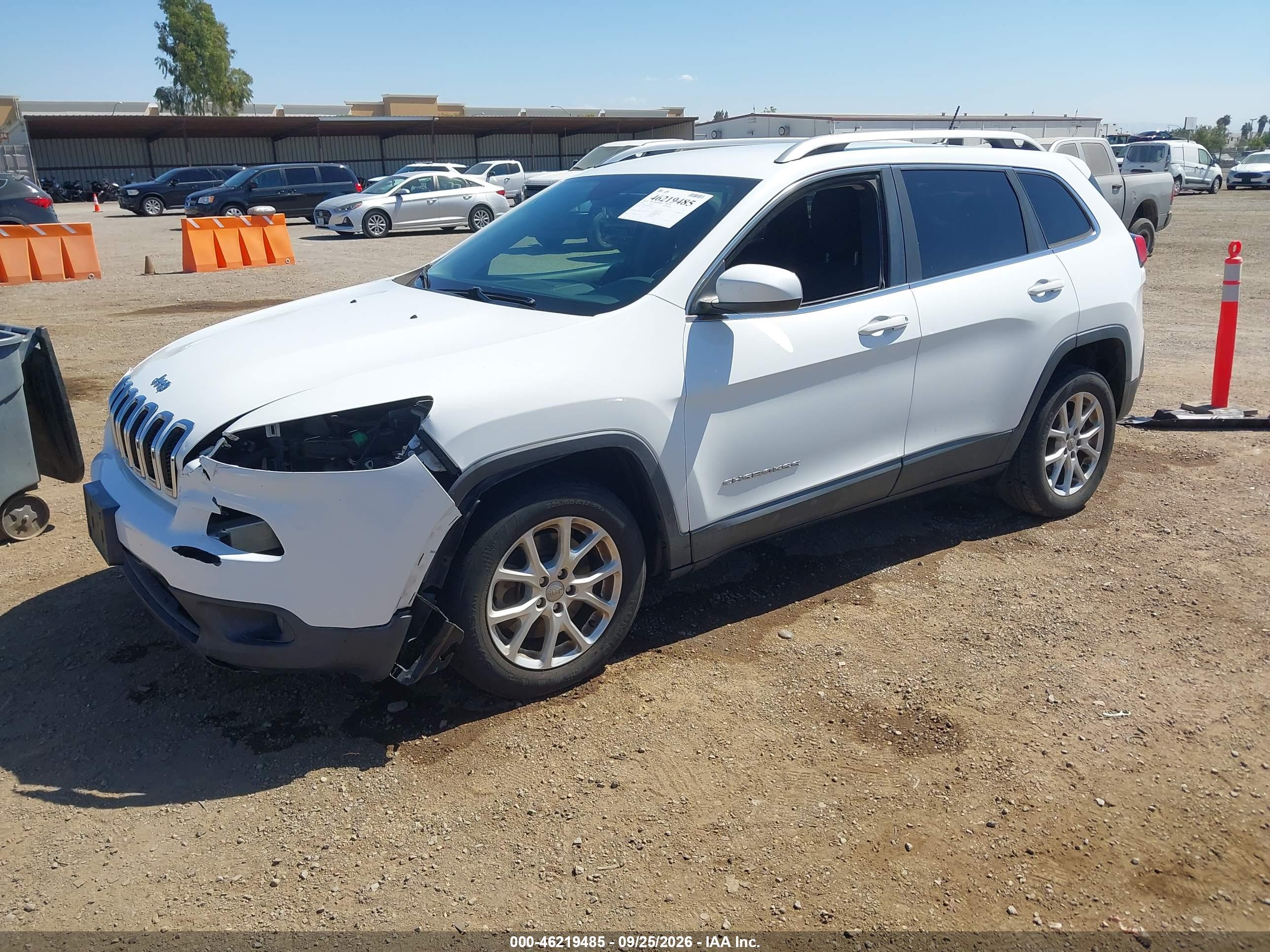 2016 JEEP CHEROKEE LATITUDE — I2