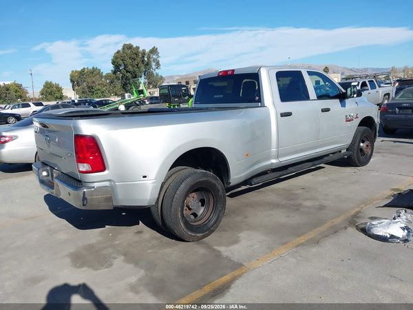2017 RAM 3500 TRADESMAN  4X4 8' BOX — I4
