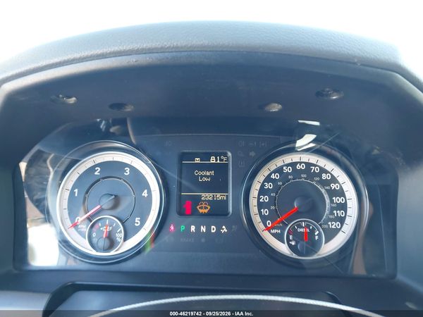 2017 RAM 3500 TRADESMAN  4X4 8' BOX — I6