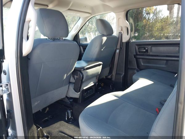 2017 RAM 3500 TRADESMAN  4X4 8' BOX — I8