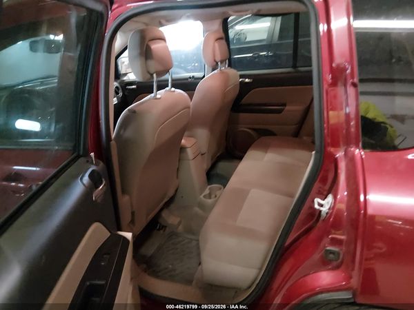 2016 JEEP COMPASS SPORT — I8