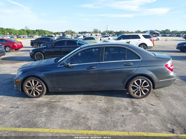 2014 MERCEDES-BENZ C 300 LUXURY 4MATIC — I117