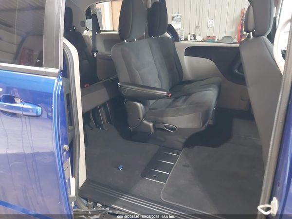 2018 DODGE GRAND CARAVAN SE — I8