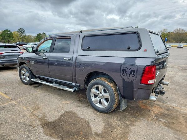 2014 RAM 1500 SLT CREW CAB 4X4