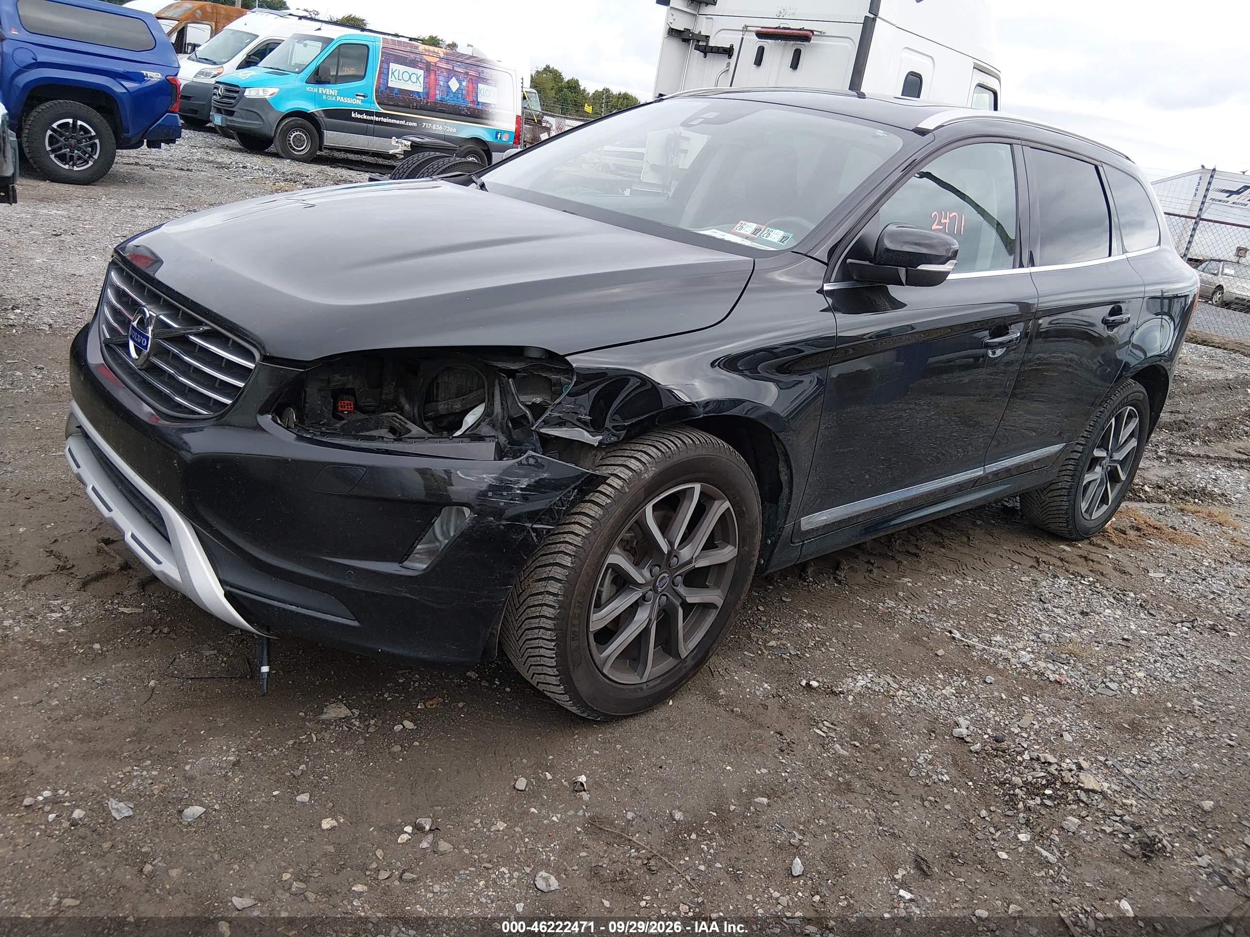 2017 VOLVO XC60 T6 DYNAMIC — I2