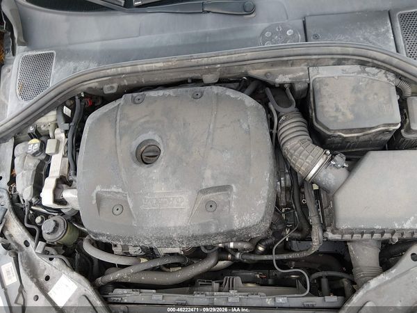 2017 VOLVO XC60 T6 DYNAMIC — I10