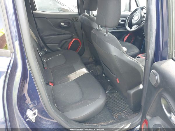 2016 JEEP RENEGADE TRAILHAWK — I8