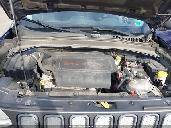 2016 JEEP RENEGADE TRAILHAWK — I10