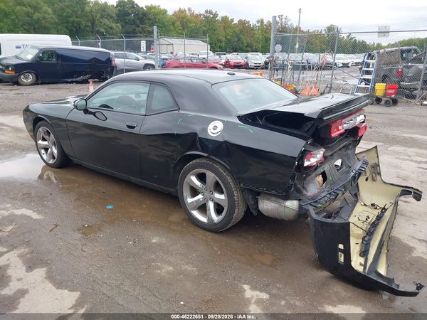 2014 DODGE CHALLENGER SXT PLUS — I3