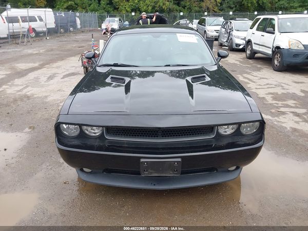 2014 DODGE CHALLENGER SXT PLUS — I115