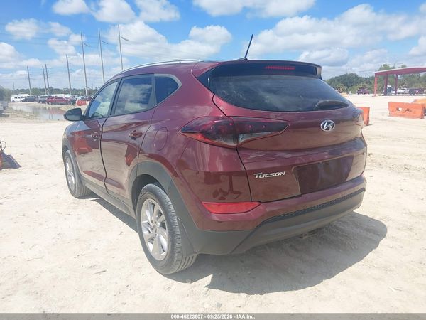 2016 HYUNDAI TUCSON SE — I3