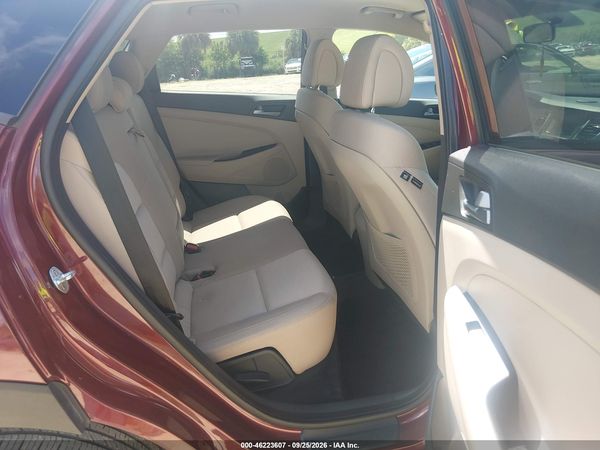 2016 HYUNDAI TUCSON SE — I8