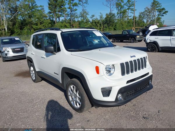 2022 JEEP RENEGADE LATITUDE 4X4 — I1