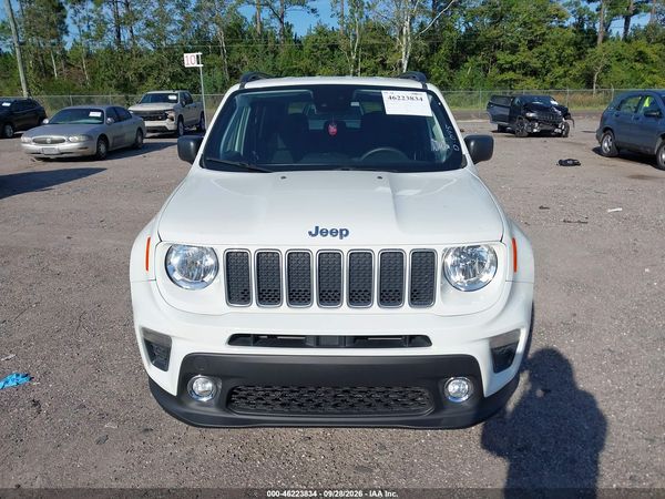2022 JEEP RENEGADE LATITUDE 4X4 — I115