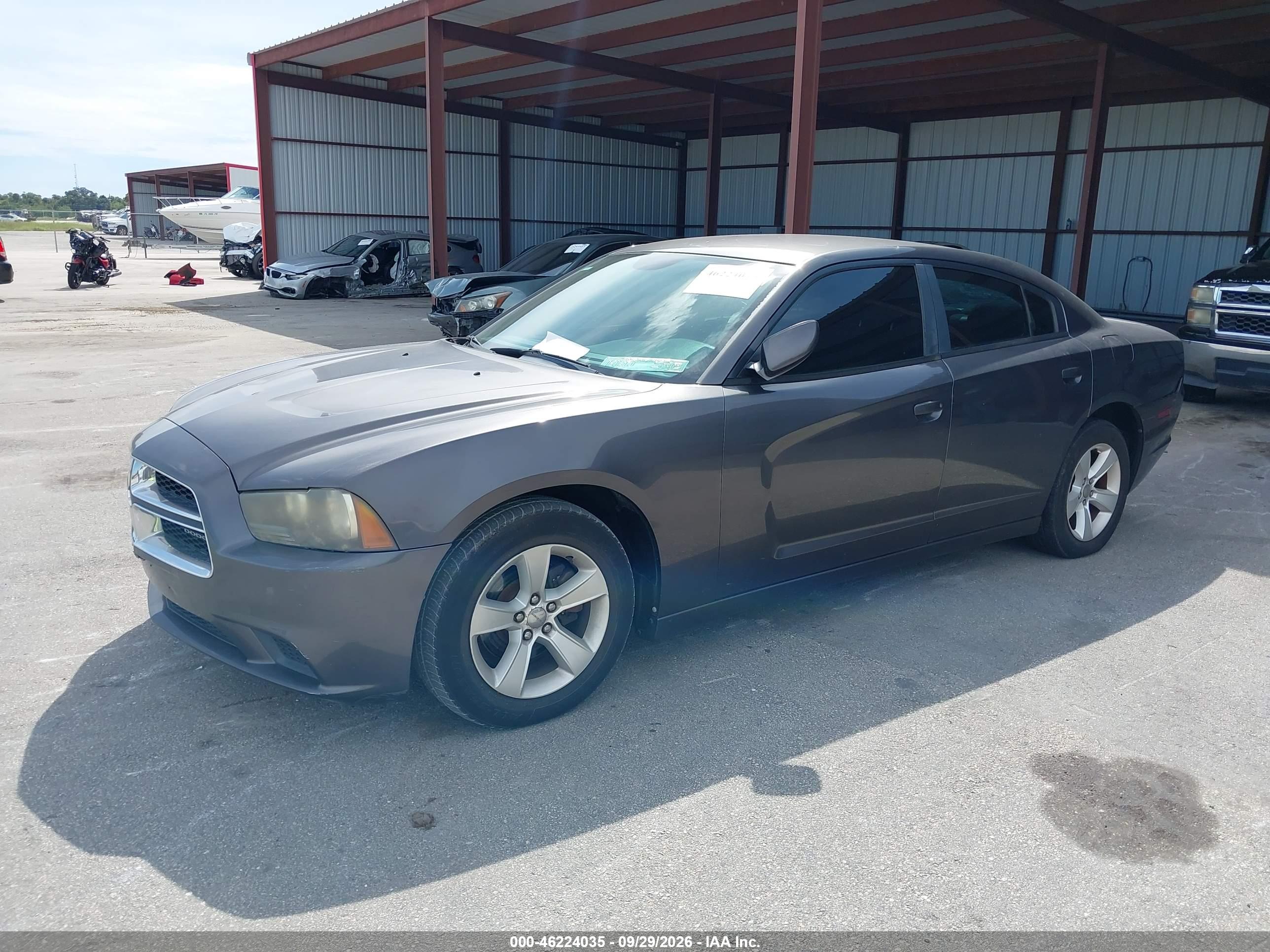 2014 DODGE CHARGER SE — I2