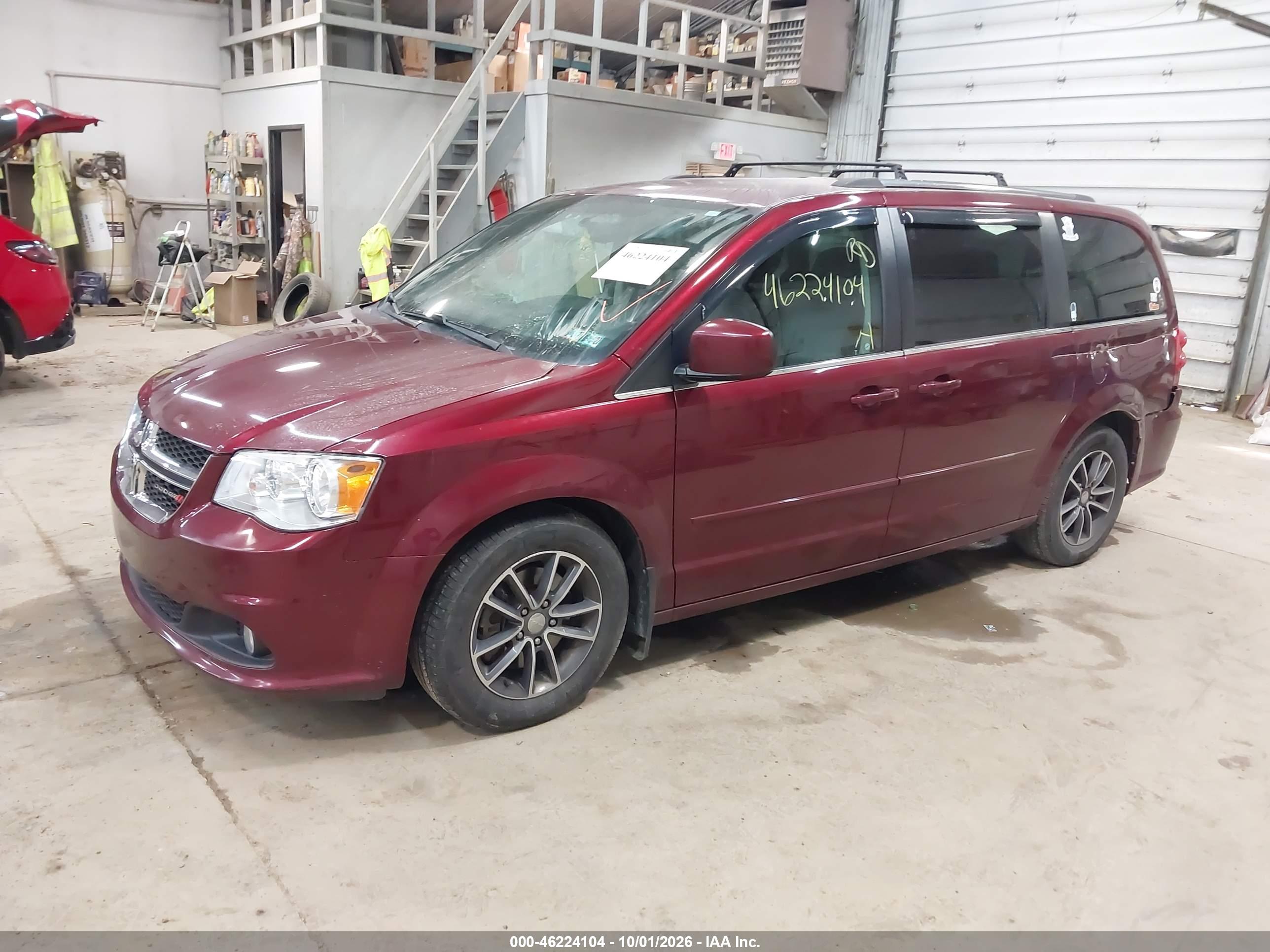 2017 DODGE GRAND CARAVAN SXT — I2