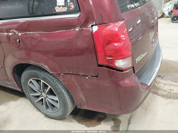2017 DODGE GRAND CARAVAN SXT — I152