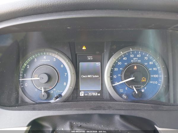 2015 TOYOTA SIENNA XLE 7 PASSENGER — I7