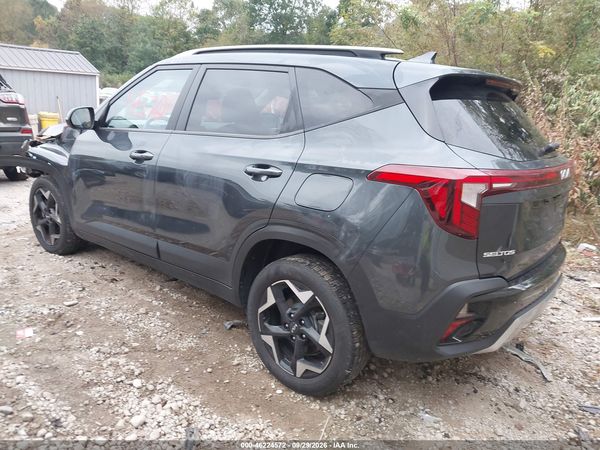 2025 KIA SELTOS S — I3