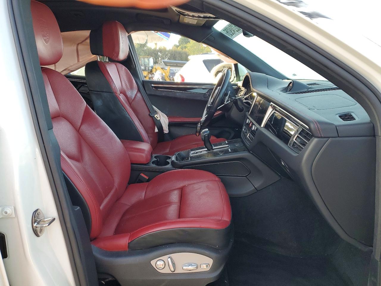 2024 PORSCHE MACAN Macan, Macan T