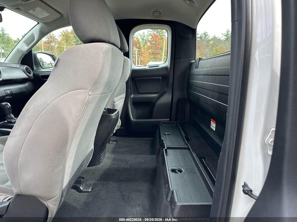 2016 TOYOTA TACOMA SR — I8