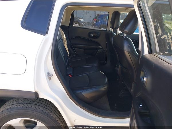 2019 JEEP COMPASS LATITUDE 4X4 — I8