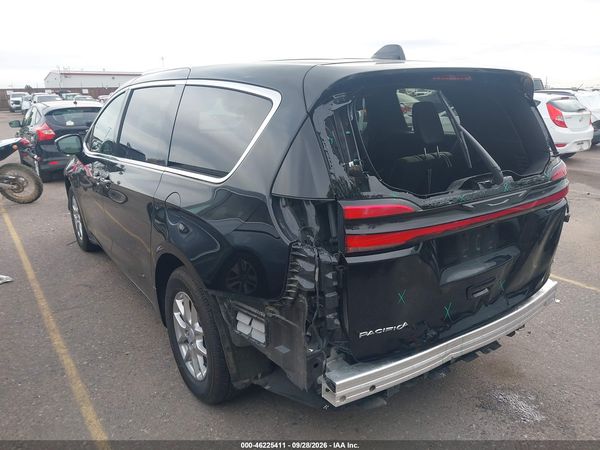 2027 CHRYSLER PACIFICA Select — I3