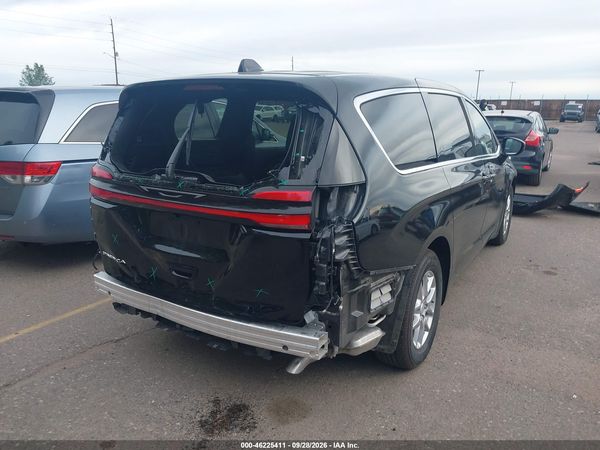 2027 CHRYSLER PACIFICA Select — I4