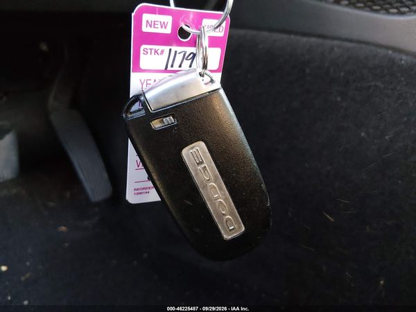 2016 DODGE CHALLENGER SXT PLUS — I11