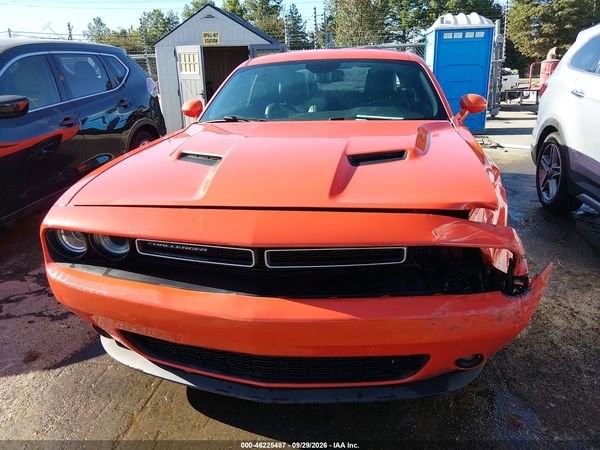 2016 DODGE CHALLENGER SXT PLUS — I115