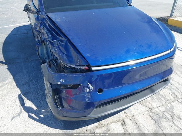 2026 TESLA MODEL Y — I152