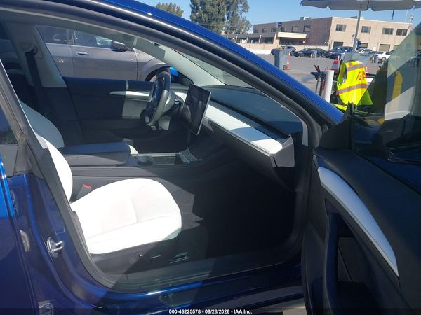 2022 TESLA MODEL 3 REAR-WHEEL DRIVE — I5