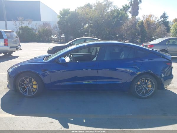 2022 TESLA MODEL 3 REAR-WHEEL DRIVE — I117