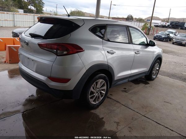 2018 HYUNDAI TUCSON SE — I4