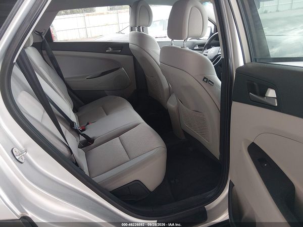 2018 HYUNDAI TUCSON SE — I8
