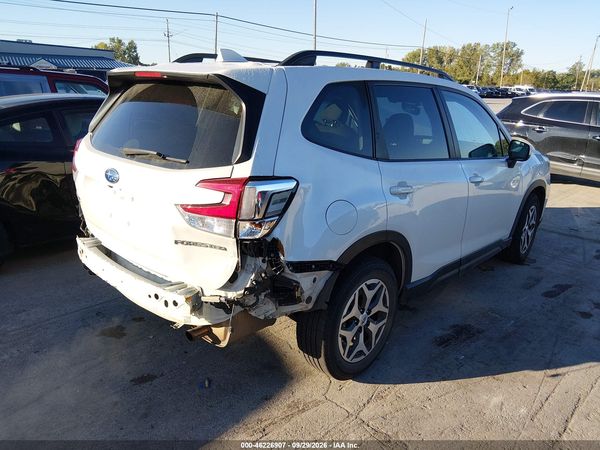 2021 SUBARU FORESTER PREMIUM — I4