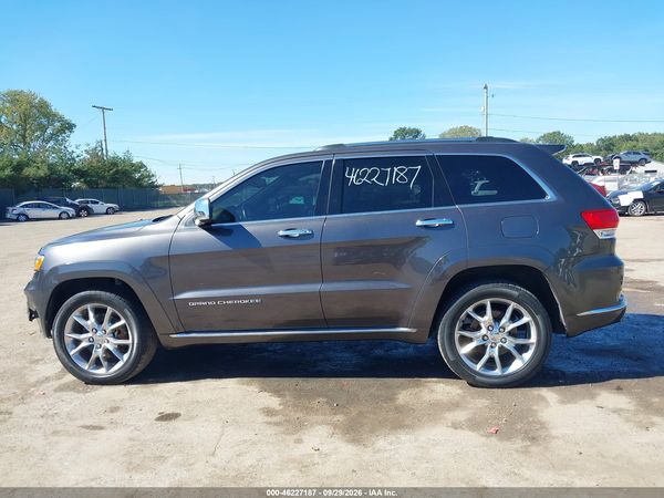 2016 JEEP GRAND CHEROKEE SUMMIT — I117