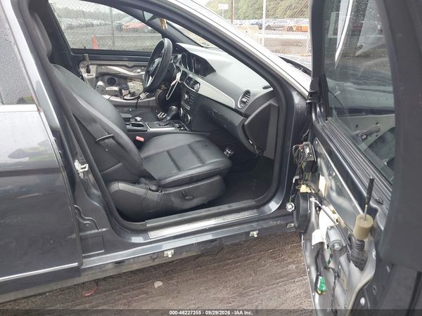 2013 MERCEDES-BENZ C 300 SPORT 4MATIC — I5