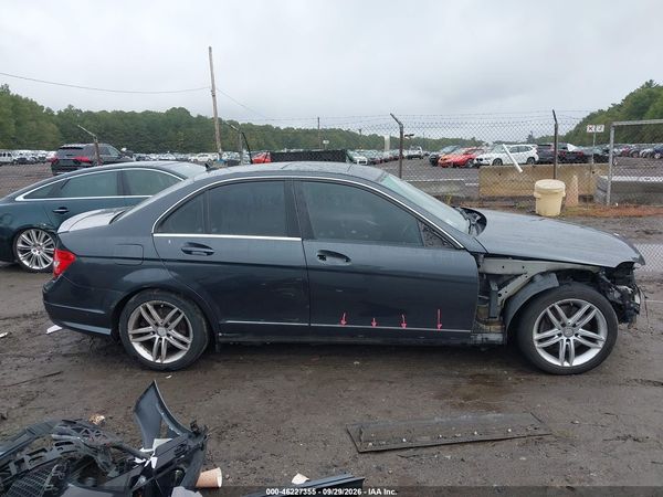 2013 MERCEDES-BENZ C 300 SPORT 4MATIC — I116