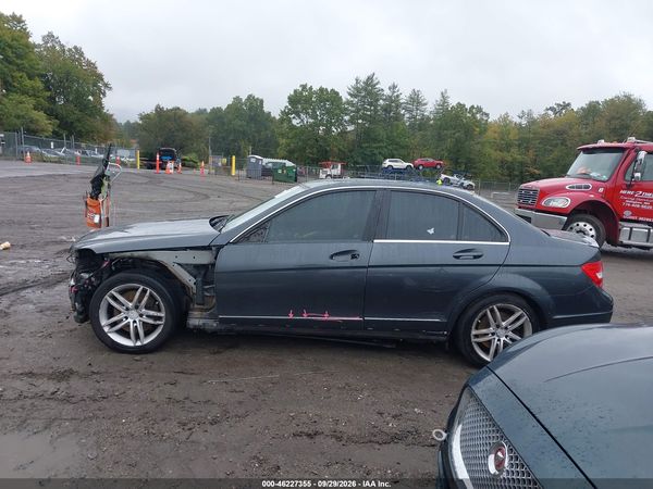 2013 MERCEDES-BENZ C 300 SPORT 4MATIC — I117