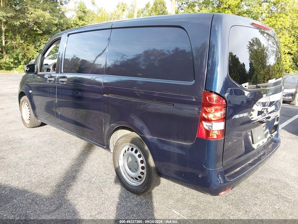 2016 MERCEDES-BENZ METRIS — I3