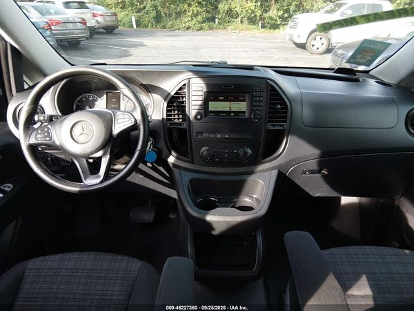 2016 MERCEDES-BENZ METRIS — I152