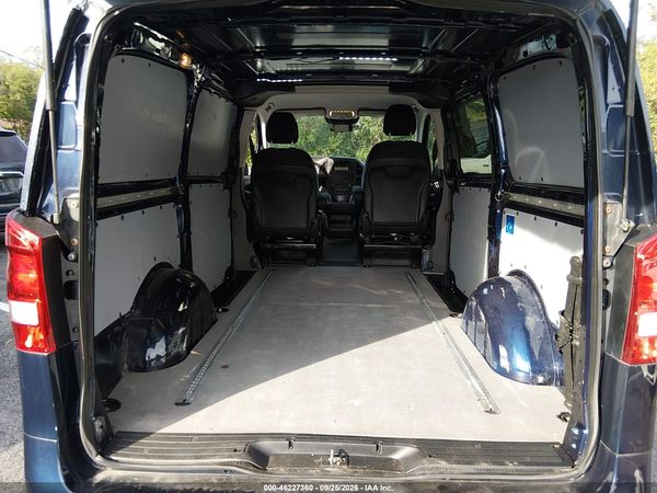 2016 MERCEDES-BENZ METRIS — I154