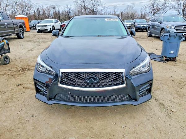 2015 INFINITI Q50