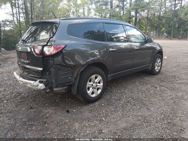 2015 CHEVROLET TRAVERSE LS — I4
