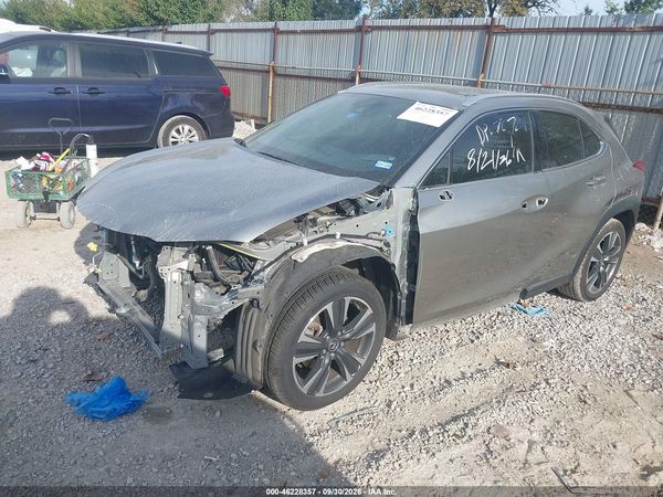 2019 LEXUS UX 200 — I2